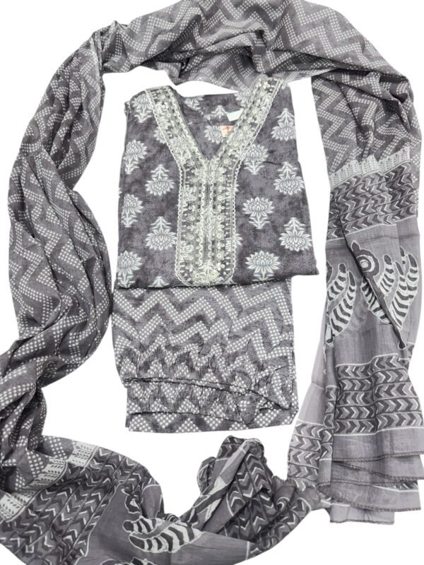 Plus size gray set - Image 3