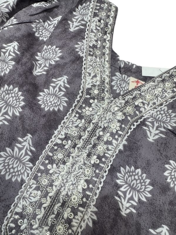 Plus size gray set - Image 2