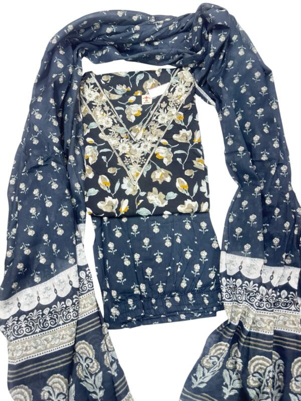 V neck Kurti set - Image 2
